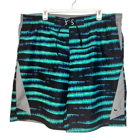 Nike Men's Size XL Swimsuit Swim Trunks Board Shorts Blue Black Striped - Picture 1 of 8